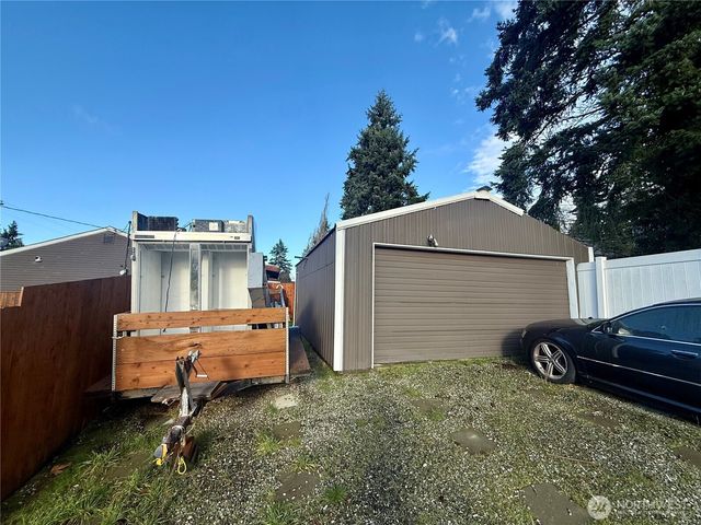 30524 8TH Avenue SW, Federal Way, WA 98023