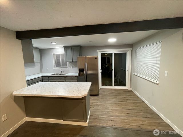 30524 8TH Avenue SW, Federal Way, WA 98023