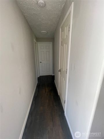 30524 8TH Avenue SW, Federal Way, WA 98023