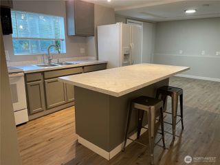 30524 8TH Avenue SW, Federal Way, WA 98023