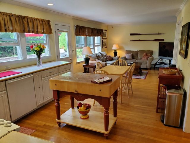 4 Key Court, Newport, RI 02840
