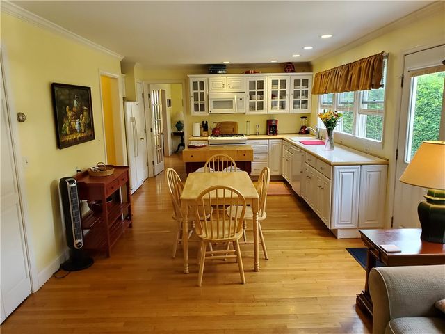 4 Key Court, Newport, RI 02840