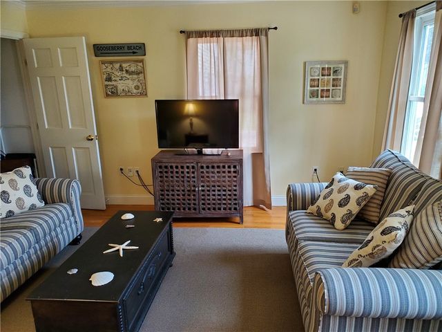 4 Key Court, Newport, RI 02840