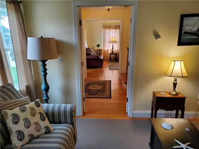 4 Key Court, Newport, RI 02840