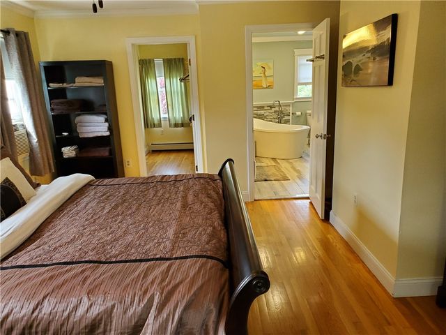 4 Key Court, Newport, RI 02840