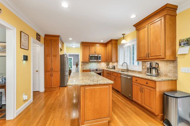 3 Batchelder Lane, Hampton Falls, NH 03844