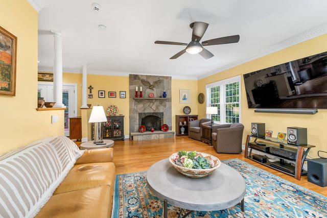 3 Batchelder Lane, Hampton Falls, NH 03844