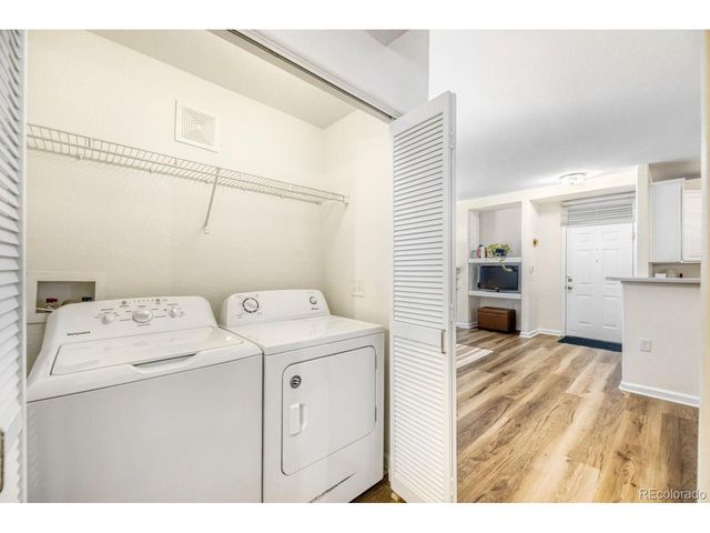 10331 W Girton Dr 104, Lakewood, CO 80227