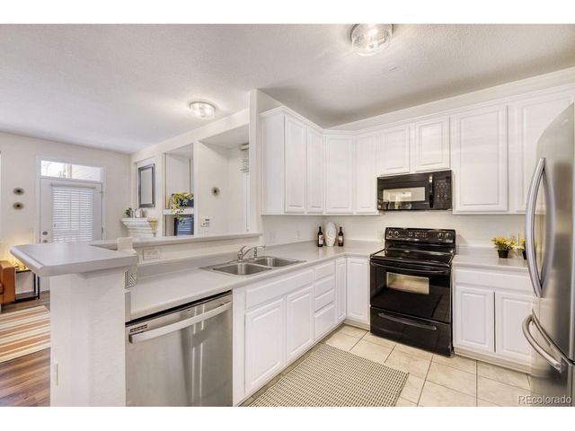 10331 W Girton Dr 104, Lakewood, CO 80227