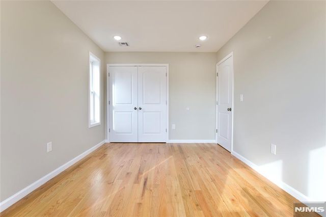 32 Garibaldi Avenue 3, Newark, NJ 07114