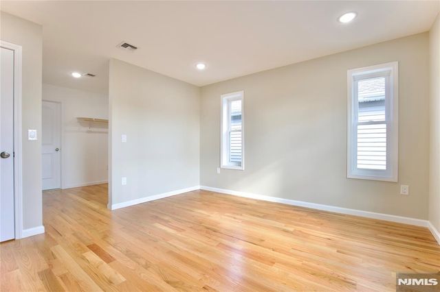 32 Garibaldi Avenue 3, Newark, NJ 07114