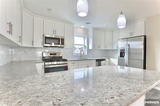 32 Garibaldi Avenue 3, Newark, NJ 07114