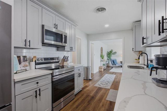 900 Contraband Lane, Lake Charles, LA 70605