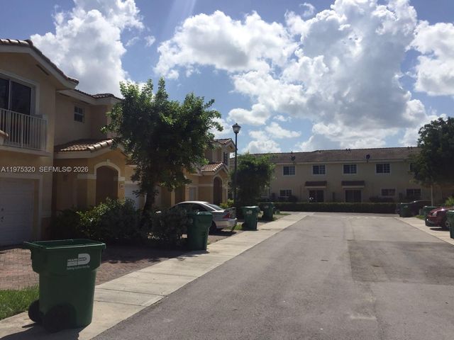 13950 SW 260th St 101, Homestead, FL 33032