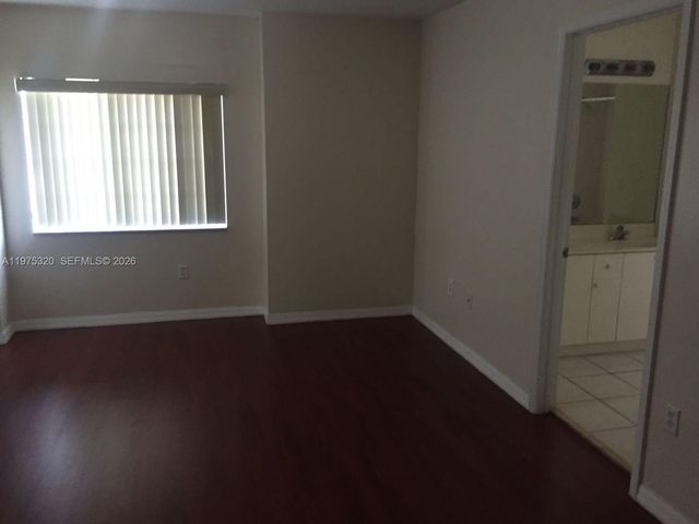 13950 SW 260th St 101, Homestead, FL 33032