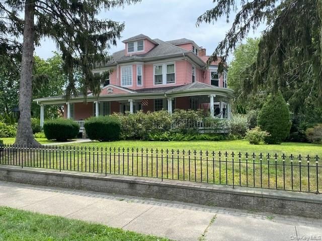 173 Sea Cliff Avenue 2E, Sea Cliff, NY 11579