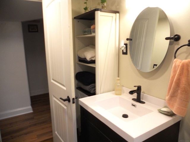 8239 Garbor Drive, Warren, MI 48093