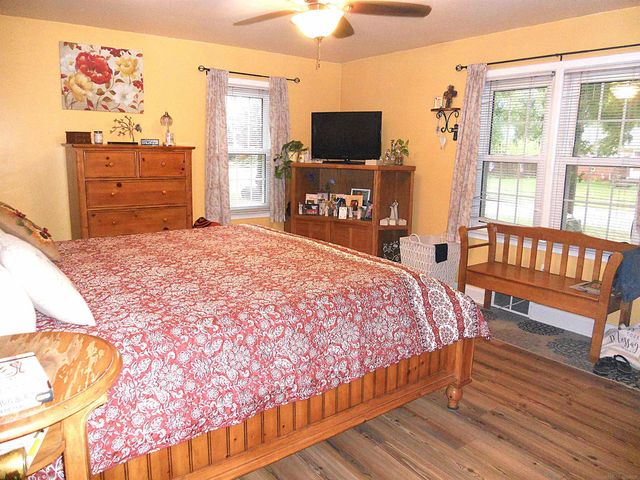 8239 Garbor Drive, Warren, MI 48093