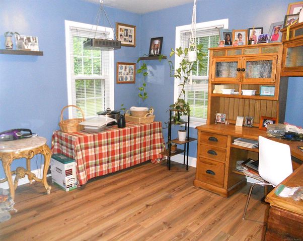 8239 Garbor Drive, Warren, MI 48093