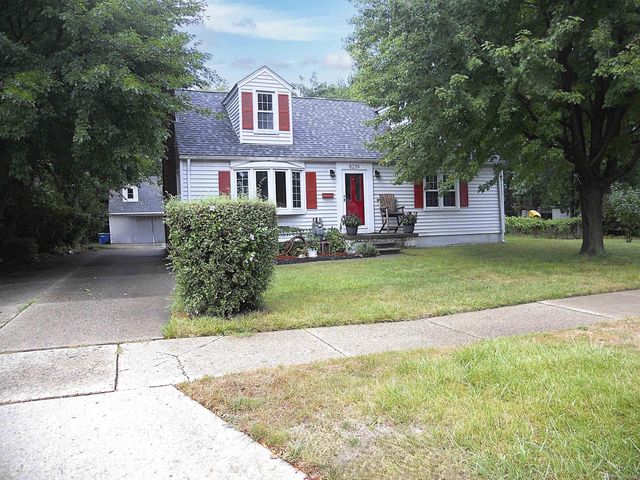 8239 Garbor Drive, Warren, MI 48093