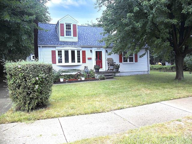 8239 Garbor Drive, Warren, MI 48093