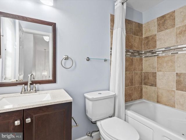 2502 18TH ST NE, Washington, DC 20018