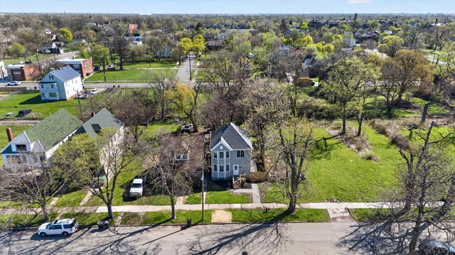4486 Seyburn Street, Detroit, MI 48214
