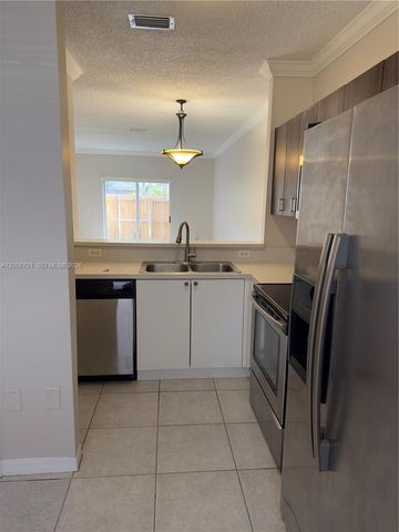 2336 SE 24th Ave 2336, Homestead, FL 33035