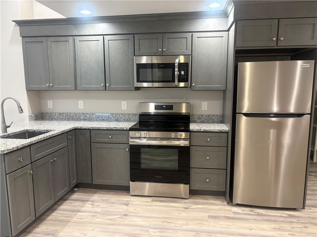 173 State Street 3, Bristol, RI 02809