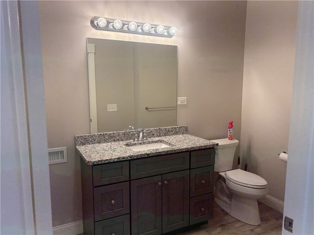 173 State Street 3, Bristol, RI 02809