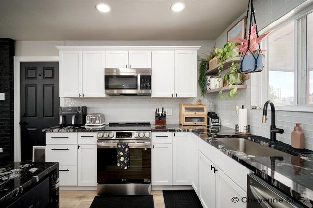 600 HARMONY LN, Cheyenne, WY 82009