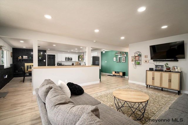 600 HARMONY LN, Cheyenne, WY 82009