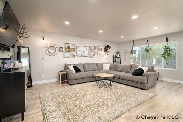 600 HARMONY LN, Cheyenne, WY 82009