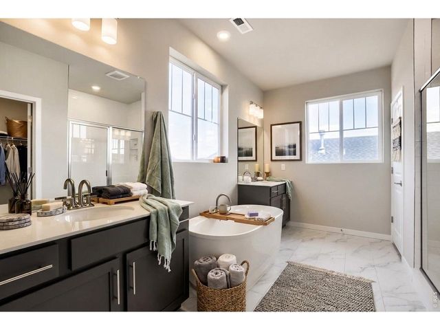 202 Sugar Beet Ln, Berthoud, CO 80513
