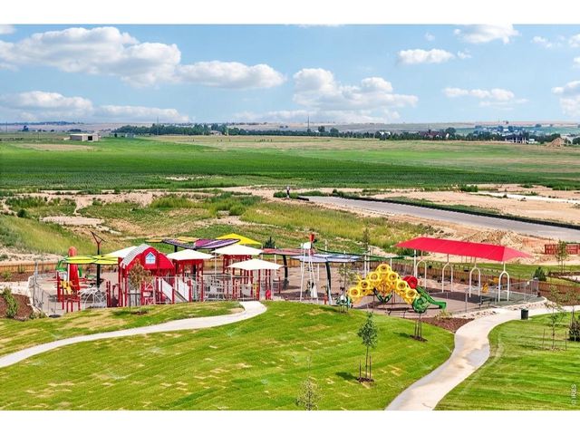 202 Sugar Beet Ln, Berthoud, CO 80513