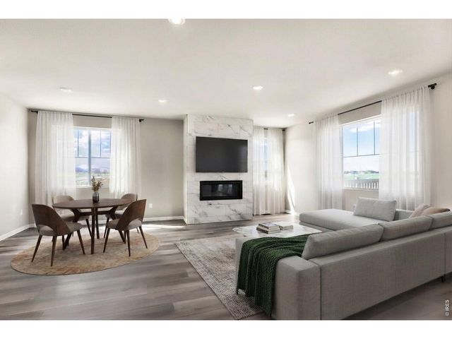 202 Sugar Beet Ln, Berthoud, CO 80513