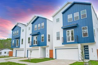6907 Saint Augustine Street, Houston, TX 77021
