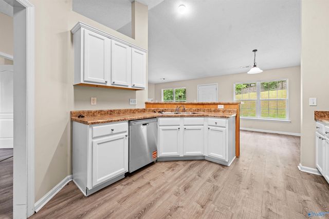 103 Harvest Glen Lane, Harvest, AL 35749
