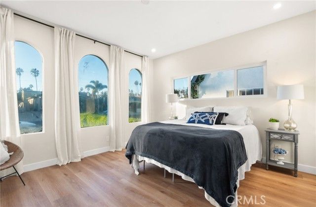 5414 Hillcrest, Los Angeles, CA 90043