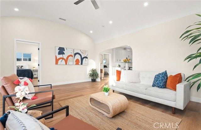 5414 Hillcrest, Los Angeles, CA 90043