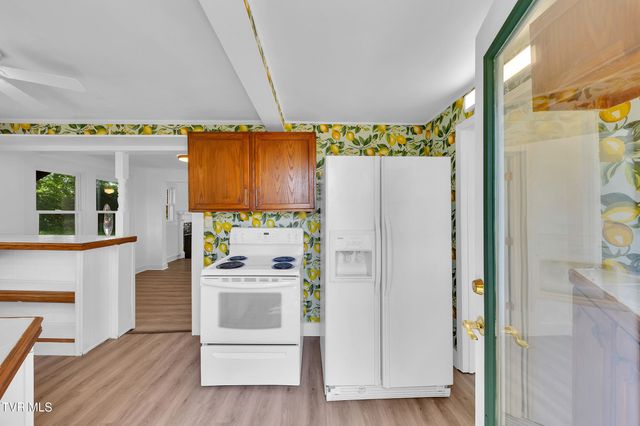 102 Village Drive Drive, Greeneville, TN 37745