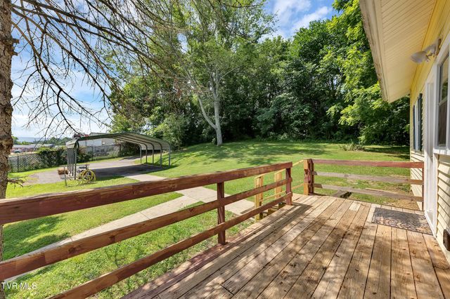 102 Village Drive Drive, Greeneville, TN 37745