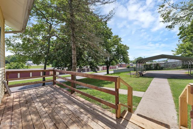 102 Village Drive Drive, Greeneville, TN 37745