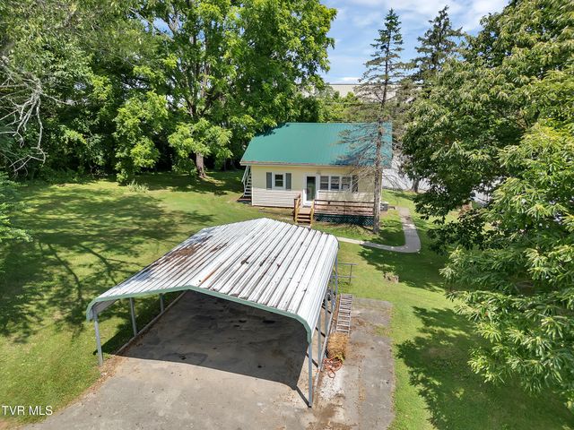 102 Village Drive Drive, Greeneville, TN 37745
