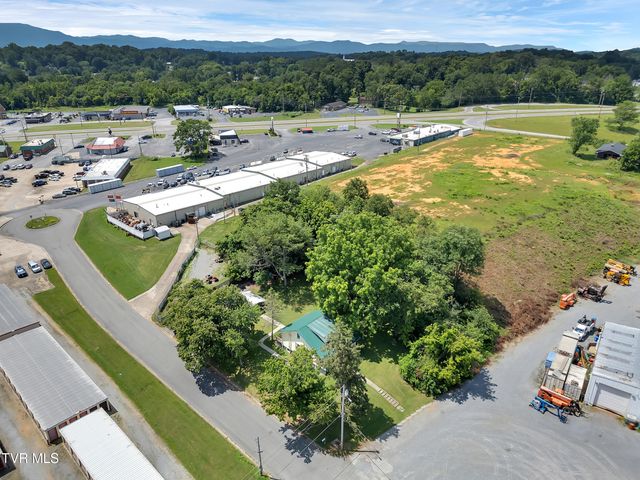 102 Village Drive Drive, Greeneville, TN 37745