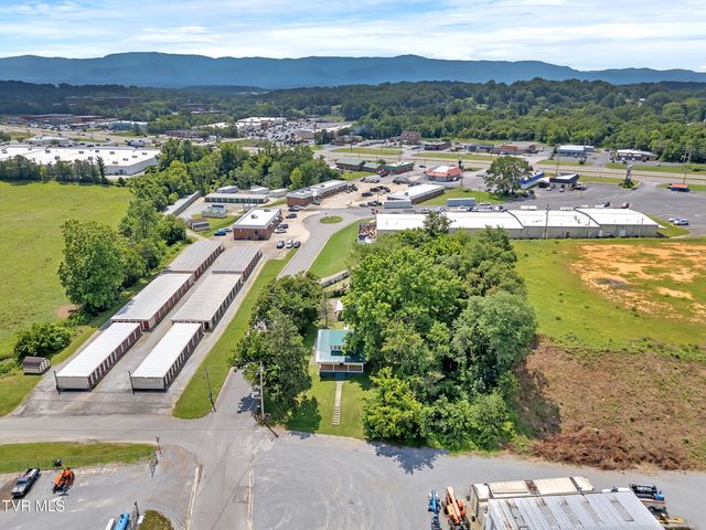102 Village Drive Drive, Greeneville, TN 37745