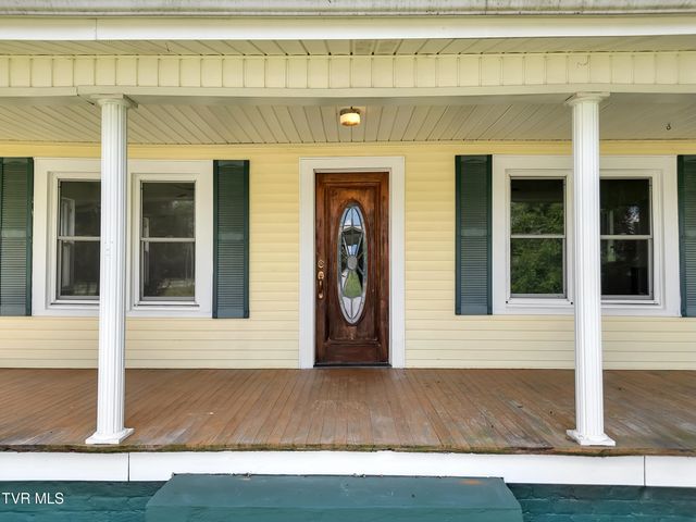 102 Village Drive Drive, Greeneville, TN 37745