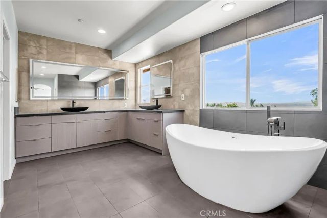 7535 Misty View, Riverside, CA 92506