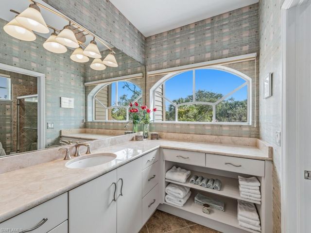 3490 Thornbury LN, Bonita Springs, FL 34134