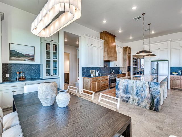 2219 Winter Creek Boulevard, Blanchard, OK 73010